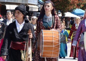 Με μεγαλοπρέπεια η παρέλαση σήμερα μετά από 2 χρόνια-Φωτογραφικά στιγμιότυπα