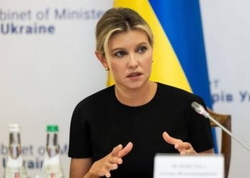 Ουκρανία: Κραυγή αγωνίας απο τη σύζυγο Ζελένσκι – «Οι Ρώσοι σκοτώνουν παιδιά»