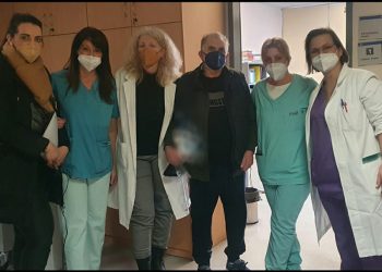 Ο Τρικαλινός που νίκησε τον covid μετά από 31 μέρες στη ΜΕΘ, επέστρεψε γερός για να ευχαριστήσει γιατρούς και νοσηλευτές