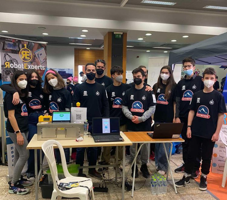 Βραβεία για τους RobotExperts στο Πανελλήνιο πρωτάθλημα ρομποτικής
