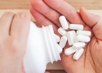 Προσοχή σε 4 πολύ διαδεδομένα συμπληρώματα: Μπορεί να γίνουν τοξικά για τον οργανισμό