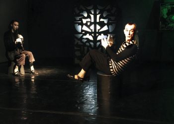 «Το πατατάκι μέσα στη ζάχαρη» που ενθουσίασε στην Αθήνα κριτικούς και κοινό, επιστρέφει το Πάσχα στα Τρίκαλα