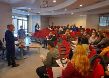 Βαρουφάκης από τα Τρίκαλα: Πρέπει οι πολίτες να ξεσηκωθούν για αυτό που συμβαίνει με το ρεύμα