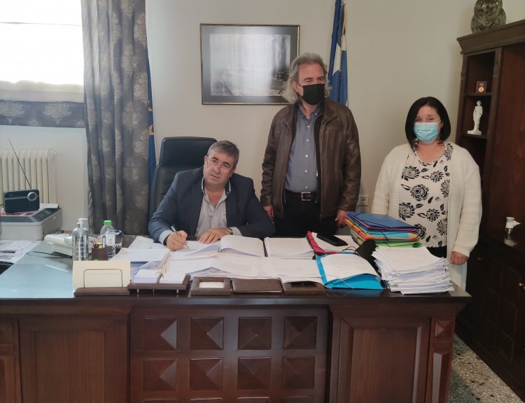 Υπογράφηκε η σύμβαση του έργου « ΑΠΟΚΑΤΑΣΤΑΣΗ ΚΤΗΡΙΩΝ ΠΑΙΔΙΚΩΝ ΣΤΑΘΜΩΝ ΔΗΜΟΥ ΠΥΛΗΣ»