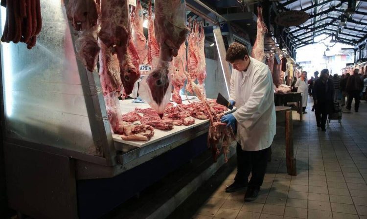 Πάσχα: Τι πρέπει να προσέχουν οι καταναλωτές, σύμφωνα με τις οδηγίες του ΕΦΕΤ