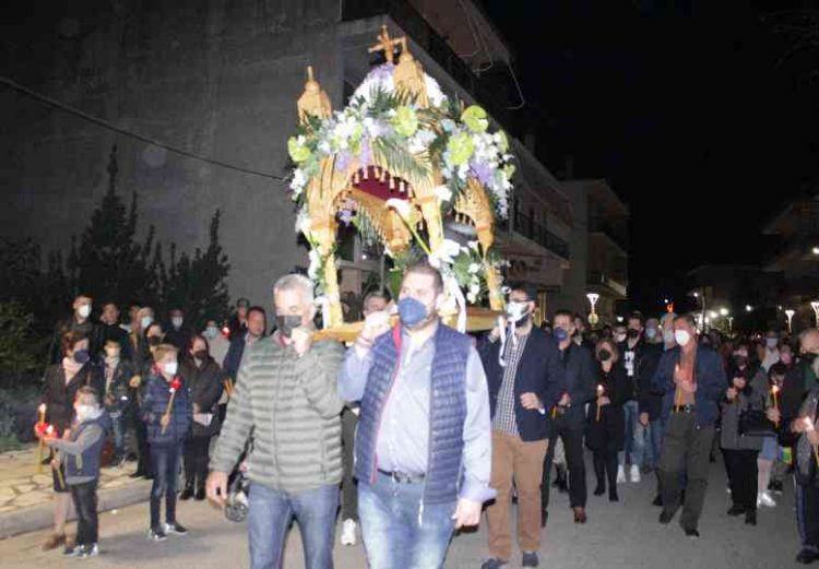 Η Ακολουθία του  Εσπερινού της Μεγάλης Παρασκευής στον Ιερό Ναό του Αγίου Βησσαρίωνος Πύλης