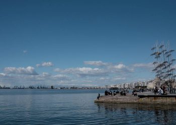 Καιρός: Με ήλιο και σκόνη η Δευτέρα του Πάσχα – Μέχρι 28 βαθμούς η θερμοκρασία (pics)