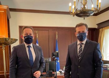 Λιούτας: Υπογράφτηκε και το έργο της ασφαλτόστρωσης αγροτικών δρόμων του Δήμου Φαρκαδόνας