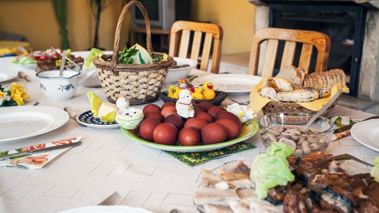Πόσο θα στοιχίσει το πασχαλινό τραπέζι