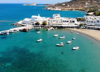 Πολλώνια: Το γραφικό ψαροχώρι της Μήλου (video)