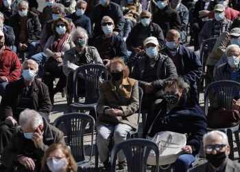 Fast track συντάξεις σε 3 μήνες – Όλη η διαδικασία σε 9 ερωτήσεις και απαντήσεις