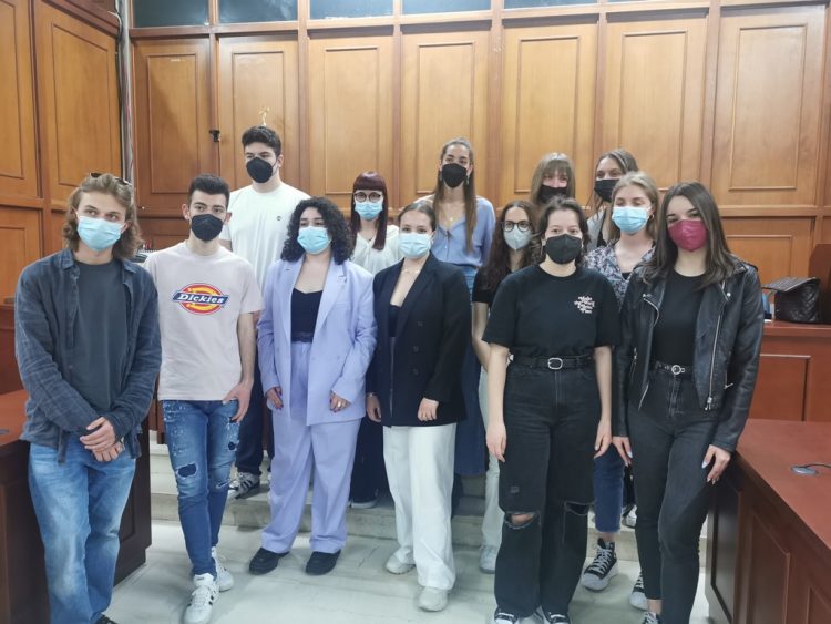 Επιβράβευση για φοιτητές/τριες – τέκνα των δημοτικών υπαλλήλων του Ν. Τρικάλων