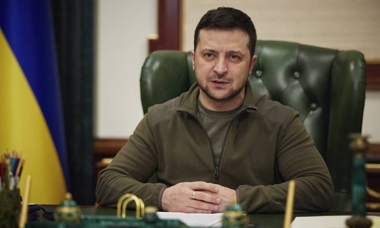 Ο Ζελένσκι περιμένει «σθεναρή» παγκόσμια αντίδραση στην επίθεση στο Κραματόρσκ