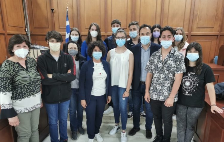 «Κυκλική οικονομία στη μόδα», από εικονική επιχείρηση τρικαλινών μαθητών/τριών