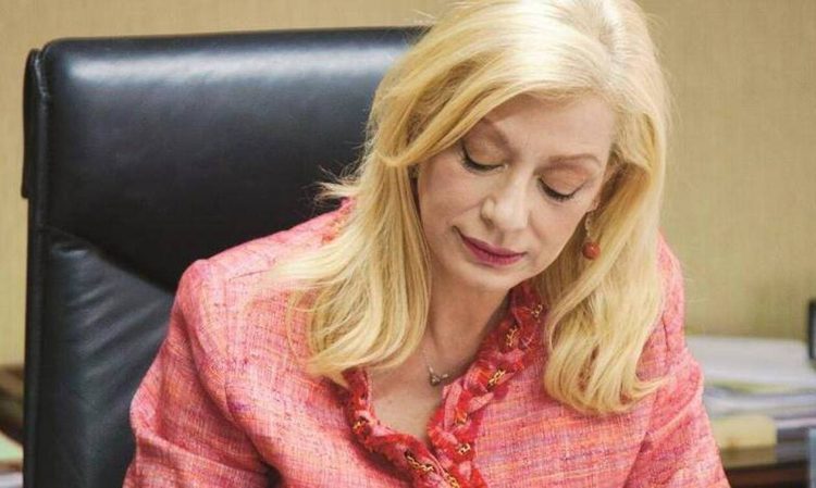 Κύπρος: Σε κρίσιμη αλλά σταθερή κατάσταση η υγεία της υπουργού Εργασίας – Ιατρικό ανακοινωθέν