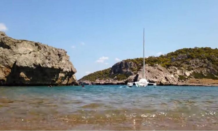 Μυλοκοπή: Η εξωτική παραλία της Κορινθίας