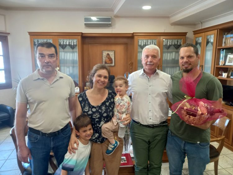 Τον Δήμαρχο Μετεώρων επισκέφθηκε η ανιψιά του Dietrich Hasse