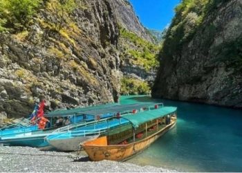 Ο κρυμμένος παράδεισος της Αλβανίας που θυμίζει Άγιο Δομίνικο και Survivor