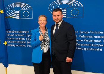 Επαφές Αβραμόπουλου στις Βρυξέλλες για το μέλλον του Δήμου Μετεώρων