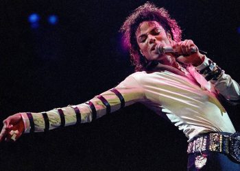 Το «Thriller» του Μάικλ Τζάκσον κλείνει τα 40 και επανακυκλοφορεί με ανέκδοτο υλικό