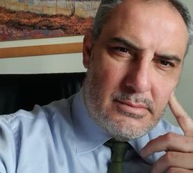 Μπροστά σε ένα συνέδριο συνέπειας και ρήξης    