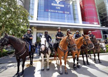 ΗΠΑ: Αντιδράσεις από τους υπέρμαχους της οπλοκατοχής – «Δεν μπορείτε να κατηγορείτε το όπλο»
