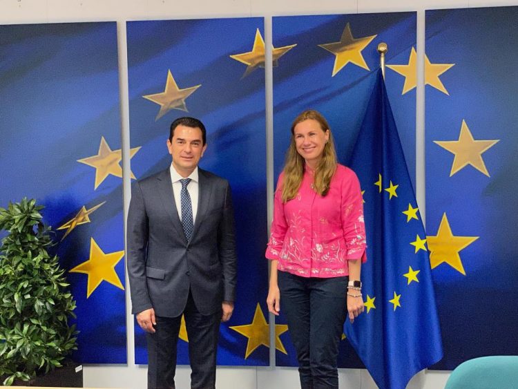 Σκρέκας: «Δημιουργούμε ένα αποτελεσματικό δίχτυ προστασίας για την κοινωνία»