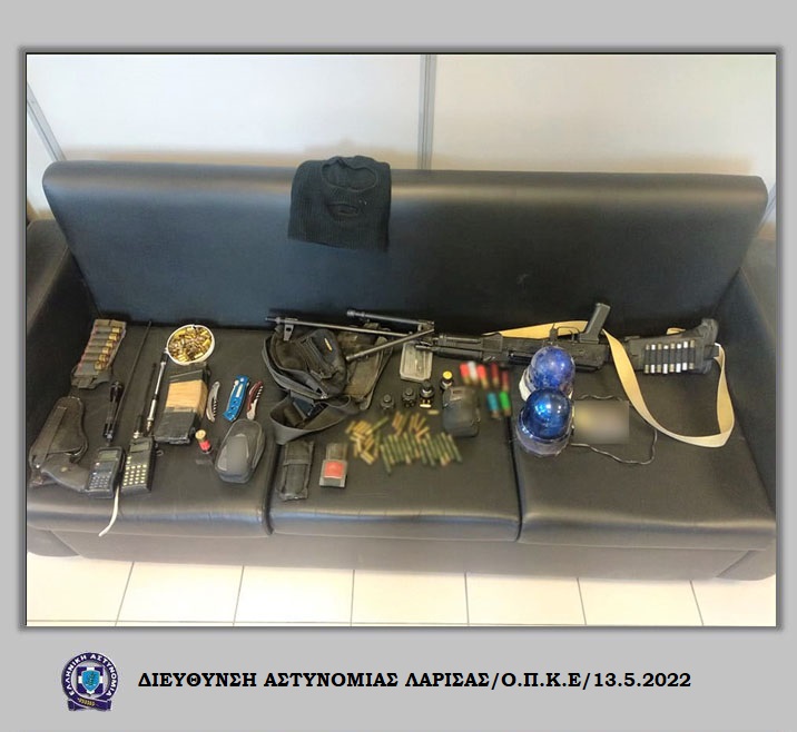 Συνελήφθη για παραβάσεις νόμων περί όπλων,ναρκωτικών,ραδιοσταθμών
