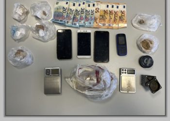 Εξαρθρώθηκε εγκληματική ομάδα που διακινούσε ναρκωτικά