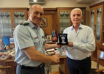 Εθιμοτυπική επίσκεψη στον Δήμαρχο Μετεώρων του νέου Αστυνομικού Διευθυντή Τρικάλων