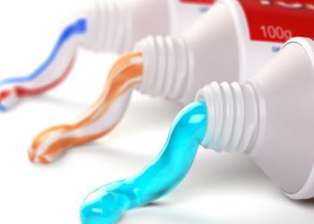 Προσοχή στην οδοντόκρεμα που χρησιμοποιείτε: Πρέπει να μην περιέχει αυτά τα 5 συστατικά