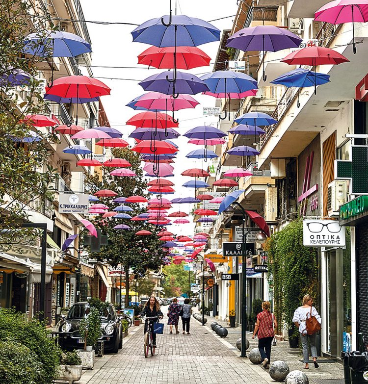 Στις 6 το απόγευμα το άνοιγμα των εμπορικών καταστημάτων στα Τρίκαλα