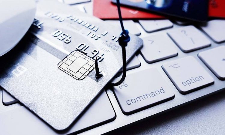 Τραπεζικές καταθέσεις: Πώς απατεώνες κλέβουν κωδικούς τραπεζικών λογαριασμών με email και SMS