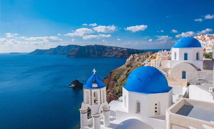 Κοινωνικός τουρισμός: Ξεκίνησαν οι αιτήσεις για επιδότηση μέχρι 100% – Ποιοι είναι οι δικαιούχοι