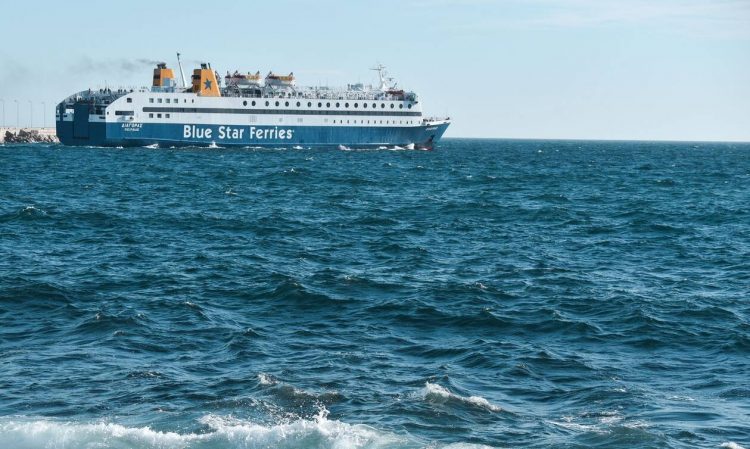 Καβάλα: Χτυπημένη γυναίκα ζήτησε να μπει στο πλοίο, όμως ο καπετάνιος δεν το επέτρεψε