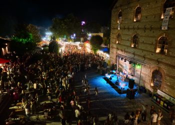 Μέρες… Ξωτικών θύμιζε ο Μύλος Ματσόπουλου το Σάββατο με το Street Food Festival και Πωλίνα και Μπίγαλη (φωτό-video) 