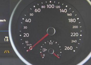 Fuel Pass 2: Ποιοι κερδίζουν μπόνους 15 ευρώ από το επίδομα βενζίνης