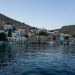 Χάλκη: Το νησί των Δωδεκανήσων με το ιδιαίτερο πορφυρό της χρώμα