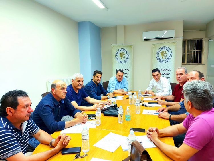 Στον εμπορικό σύλλογο η Αστική ανάπτυξη για την ελεγχόμενη στάθμευση