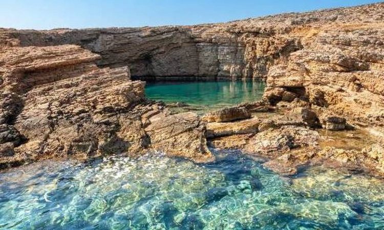Λειψοί: Γάμοι στο νησί με φόντο το ηλιοβασίλεμα – Η Le Figaro «υμνεί» το νησί της θεάς Καλυψώς