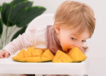 Τα οφέλη του μάνγκο στα παιδιά και μια συνταγή για παγωτό με 2 υλικά