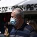 Μάσκες: Υποχρεωτικές σε ταξί, εσωτερικό πλοίων και φαρμακεία – Δεκτή η εισήγηση από την κυβέρνηση