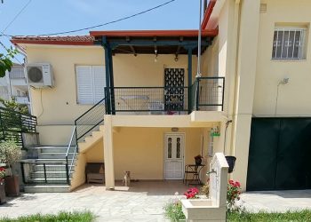 Προς πώληση η αντιπαροχή μονοκατοικία σε γωνιακό οικόπεδο 268 τμ αποτελούμενη από 2 αυτόνομες κατοικίες
