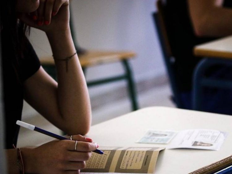 Χωρίς απουσίες η πρώτη μέρα των πανελλαδικών στα Τρίκαλα