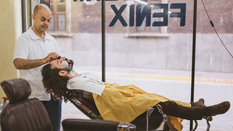 Πώς θα απαλλαγείς από τις τρίχες στα αυτιά