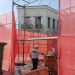 Στήθηκε η .. ομπρέλα στην Ασκληπιού