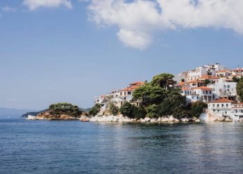 Η κινηματογραφική Ελλάδα: Εννέα νησιά που το Χόλιγουντ διαφήμισε σε κάθε γωνιά του πλανήτη