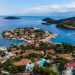 Τριζόνια: Το υπέροχο νησί του Κορινθιακού που ήθελε ο Ωνάσης και απέχει ελάχιστα από τη Φωκίδα
