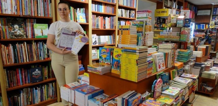 Δροσερές προτάσεις παιδικών βιβλίων για ένα αξέχαστο καλοκαίρι! Στο βιβλιοπωλείο Τσιοπελάκος θα βρείτε αμέτρητες προτάσεις!