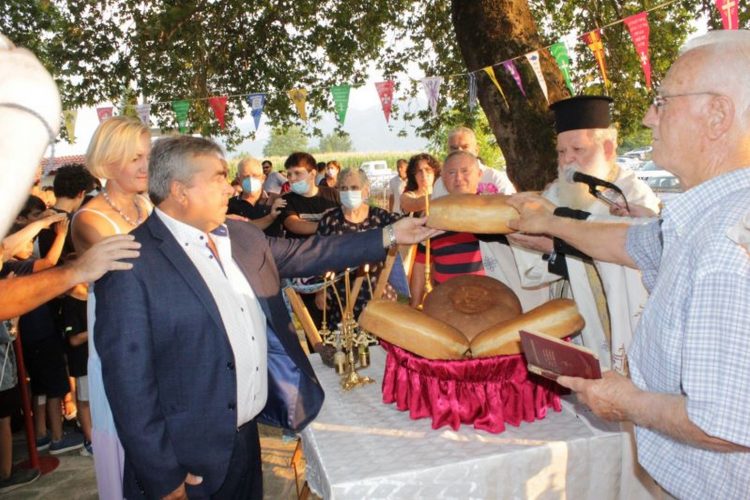 Στους Γόμφους για την εορτή της Αγίας Παρασκευής ο Δημάρχος Πύλης